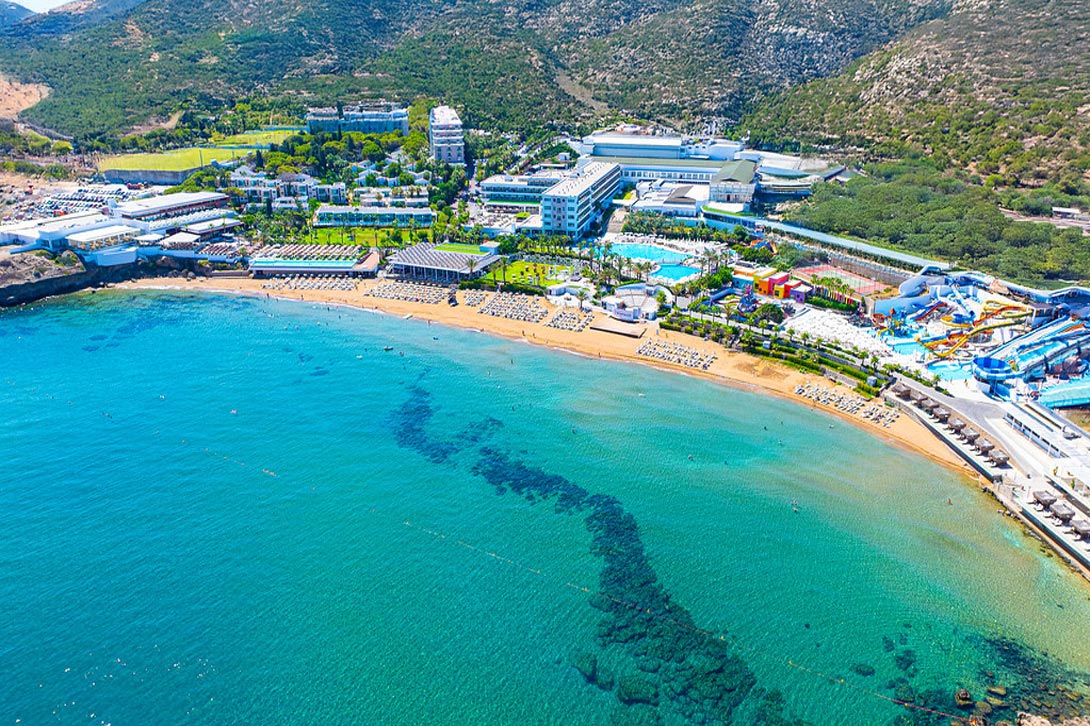 cheap resort hotels to Spend holiday with family