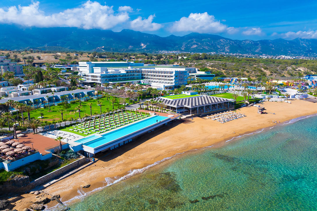 cheap resort hotels to Spend holiday with family