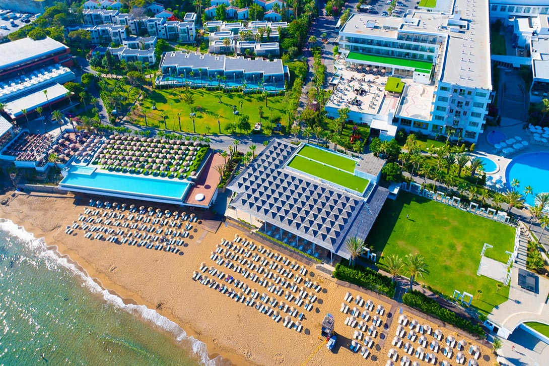 cheap resort hotels to Spend holiday with family