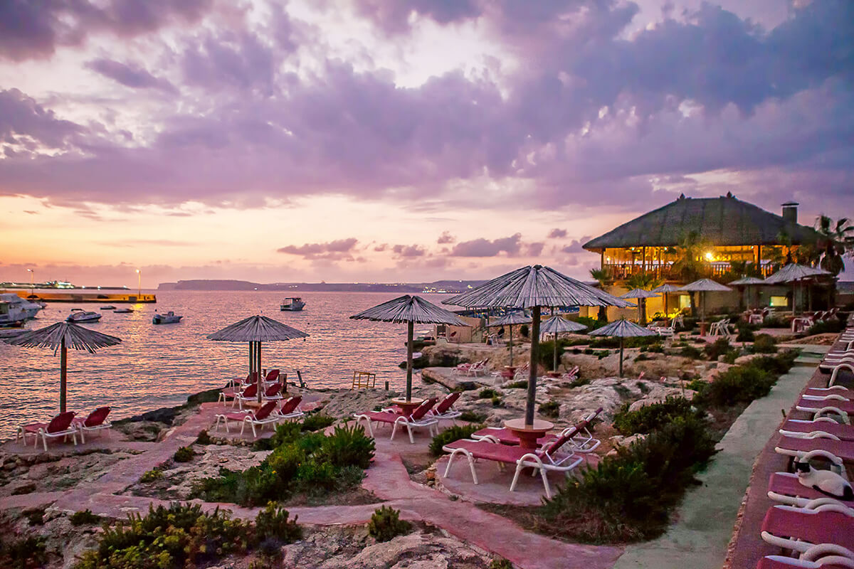 cheap resort hotels to Spend holiday with family