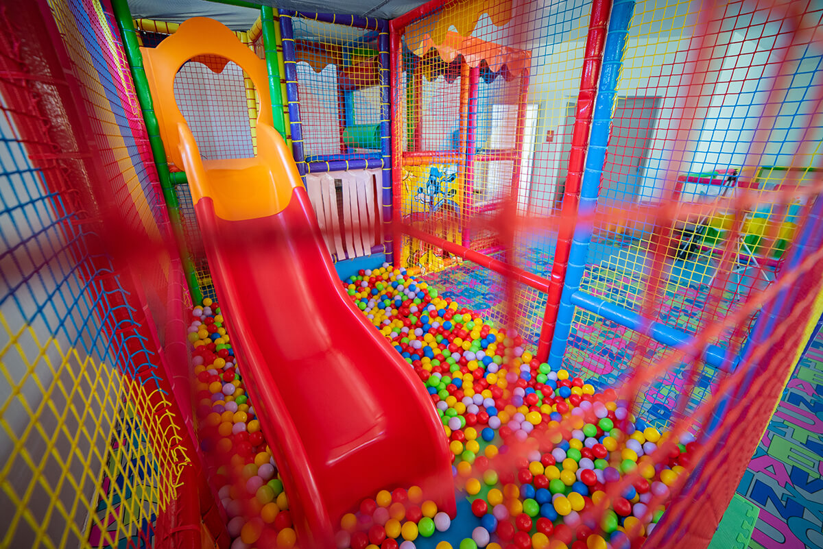 cheap resort hotels to Spend holiday with family