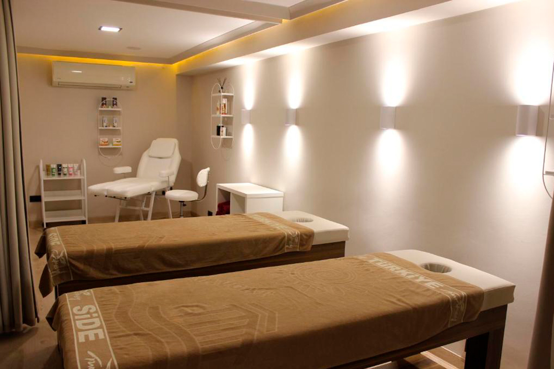 cheap resort hotels to Spend holiday with family