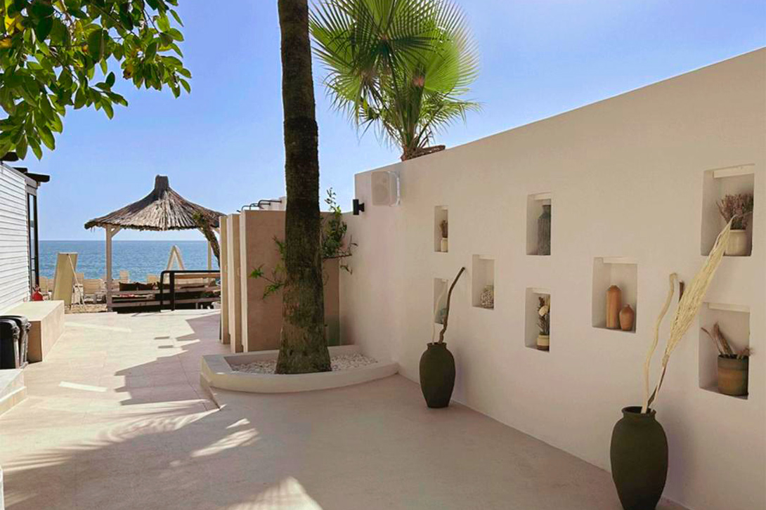 cheap resort hotels to Spend holiday with family