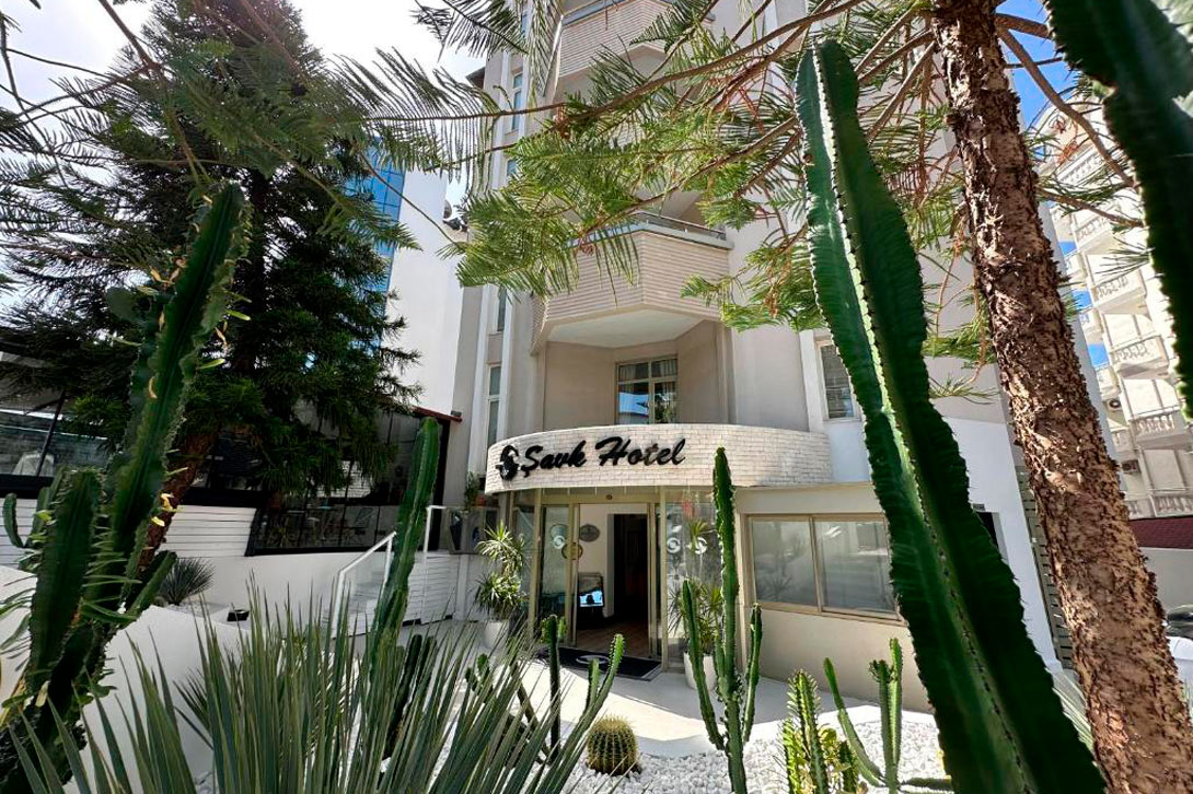 cheap resort hotels to Spend holiday with family