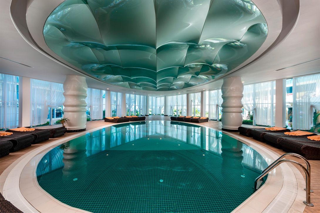 cheap resort hotels to Spend holiday with family