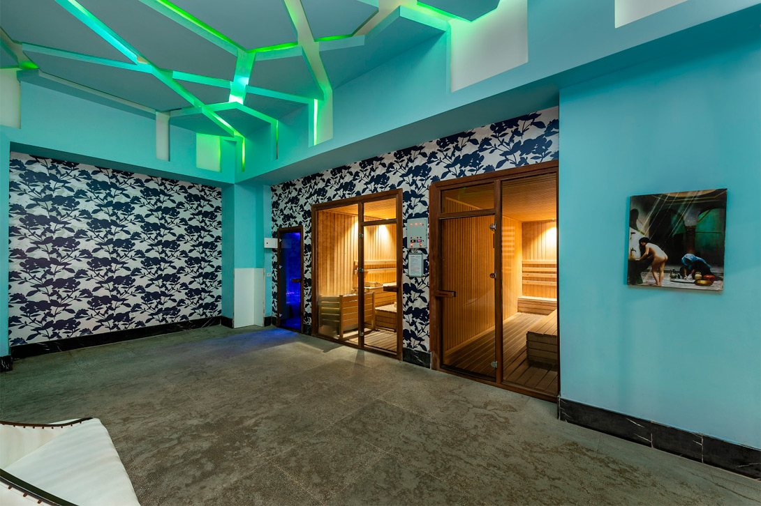 cheap resort hotels to Spend holiday with family