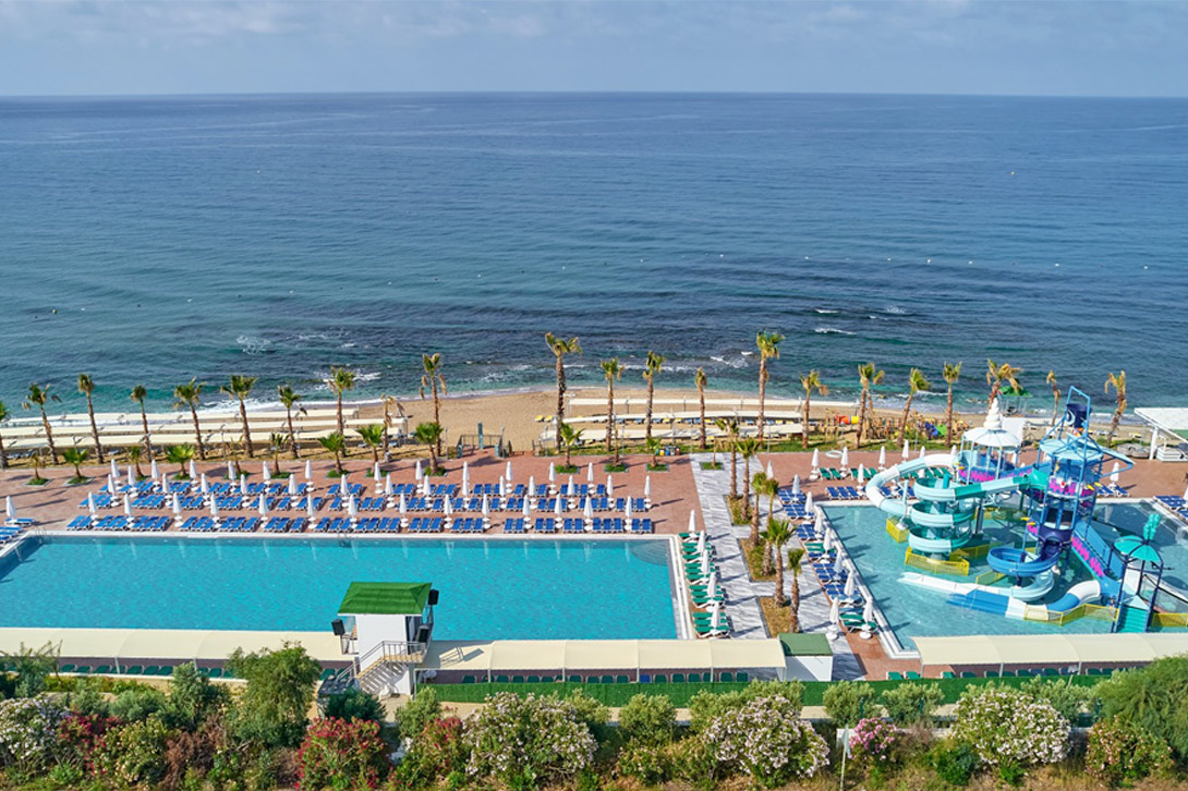 cheap resort hotels to Spend holiday with family