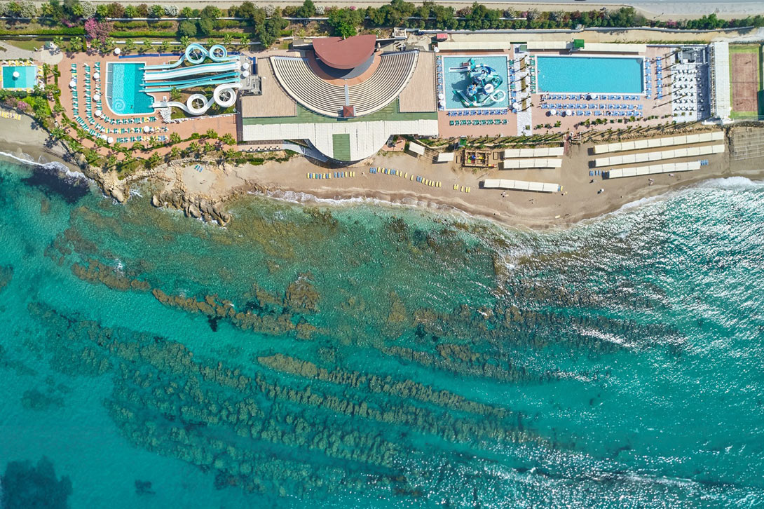 cheap resort hotels to Spend holiday with family