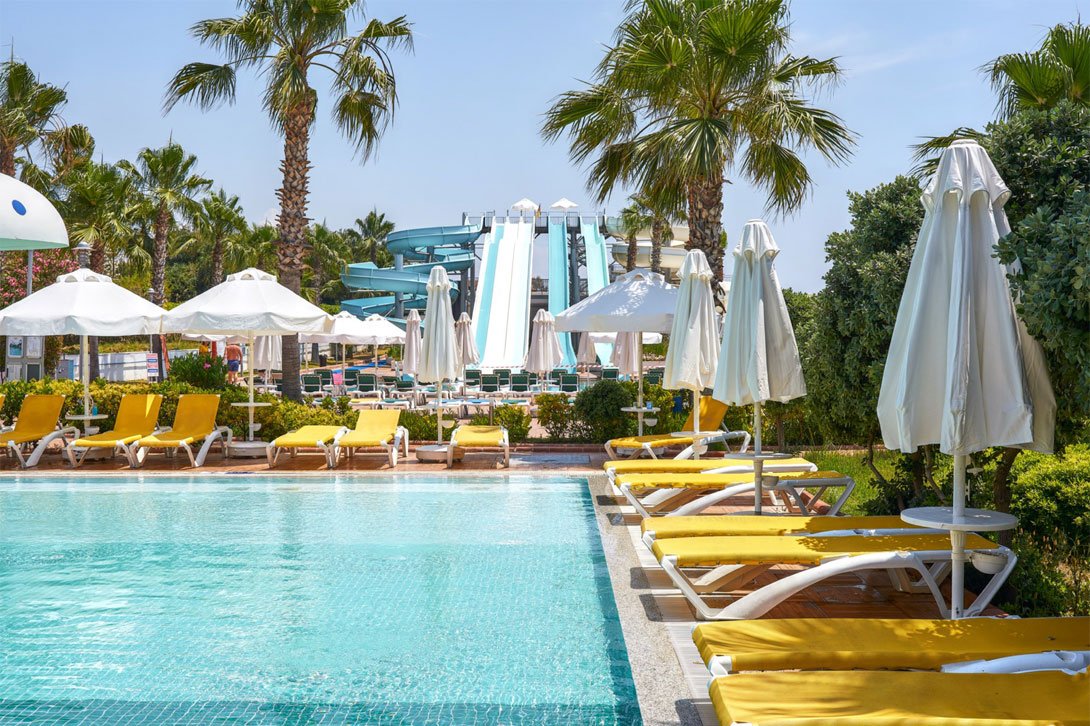 cheap resort hotels to Spend holiday with family