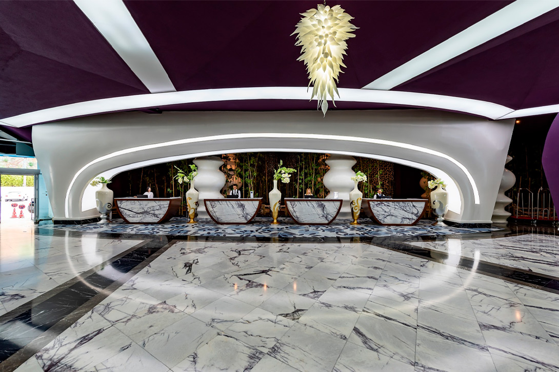 cheap resort hotels to Spend holiday with family