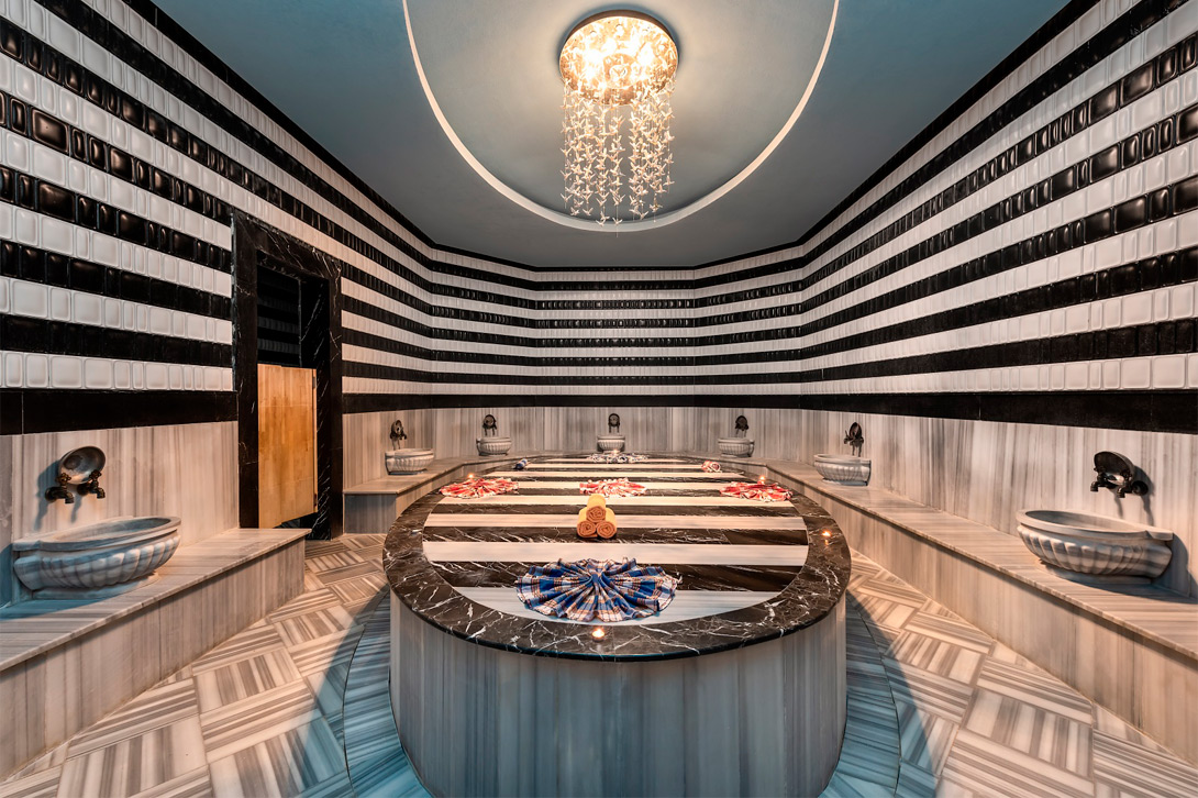 cheap resort hotels to Spend holiday with family