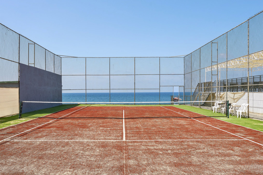 cheap resort hotels to Spend holiday with family