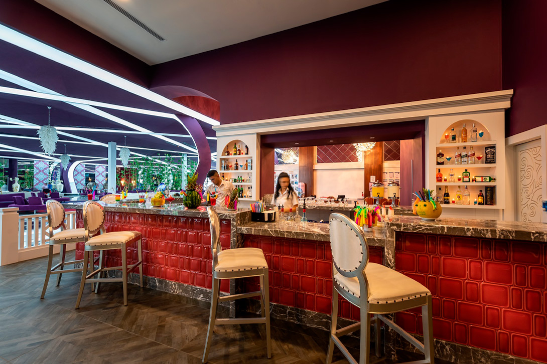 cheap resort hotels to Spend holiday with family