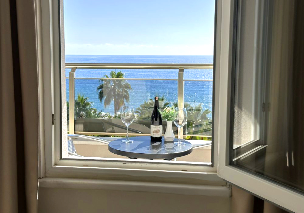 cheap resort hotels to Spend holiday with family