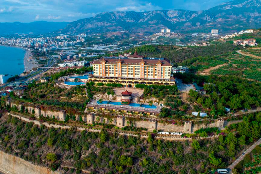 cheap resort hotels to Spend holiday with family