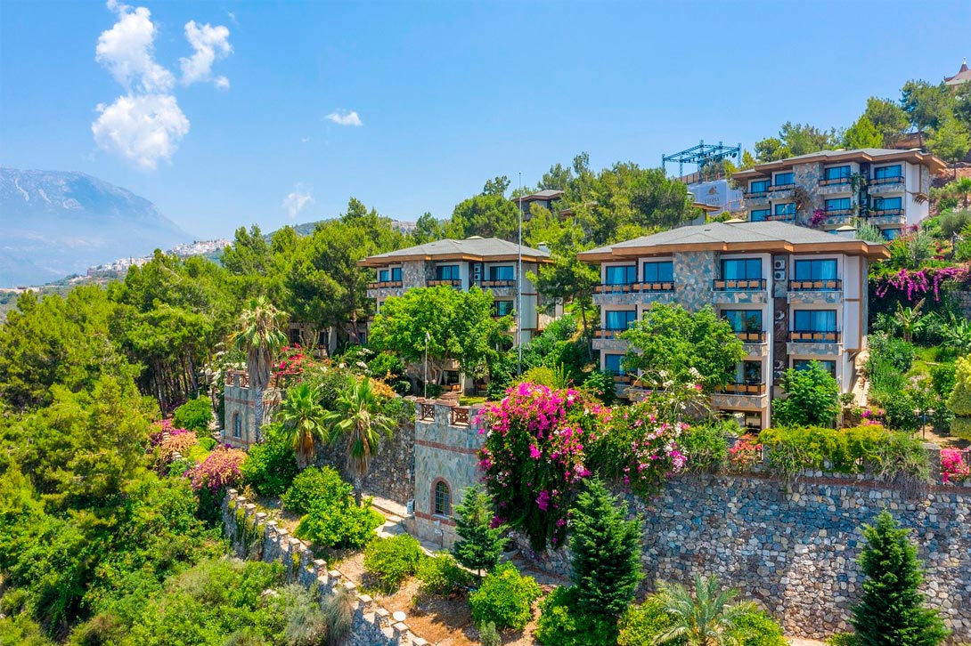 cheap resort hotels to Spend holiday with family