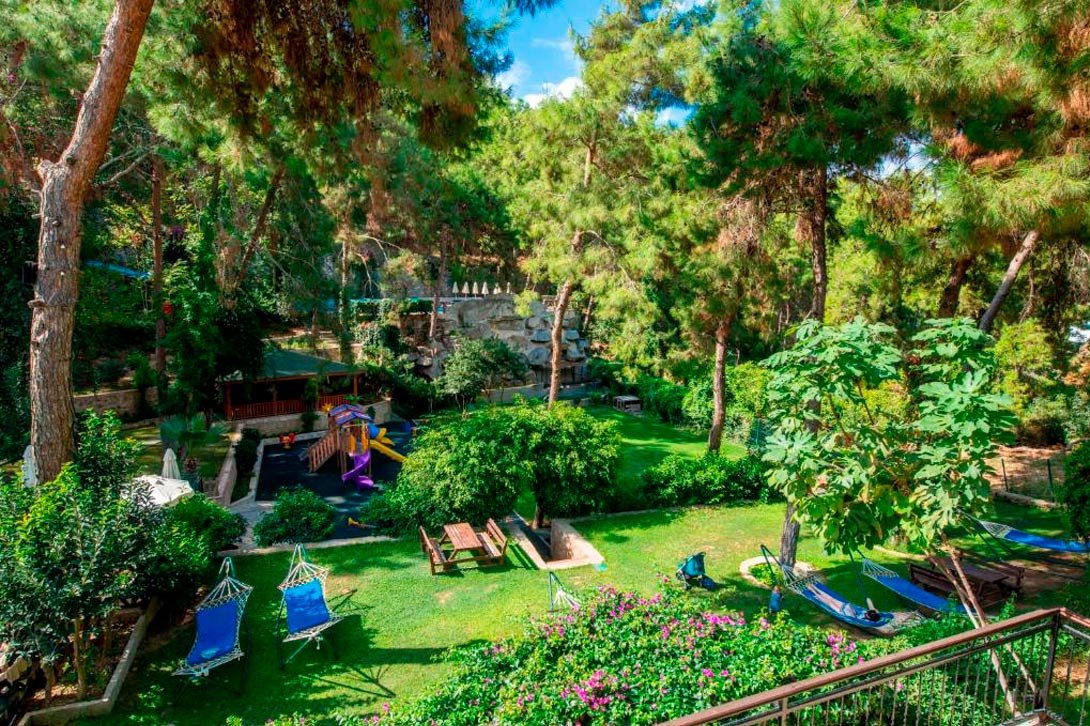 cheap resort hotels to Spend holiday with family