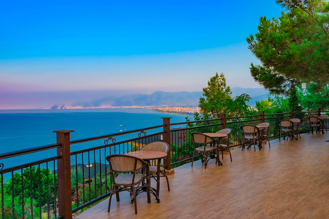 cheap resort hotels to Spend holiday with family