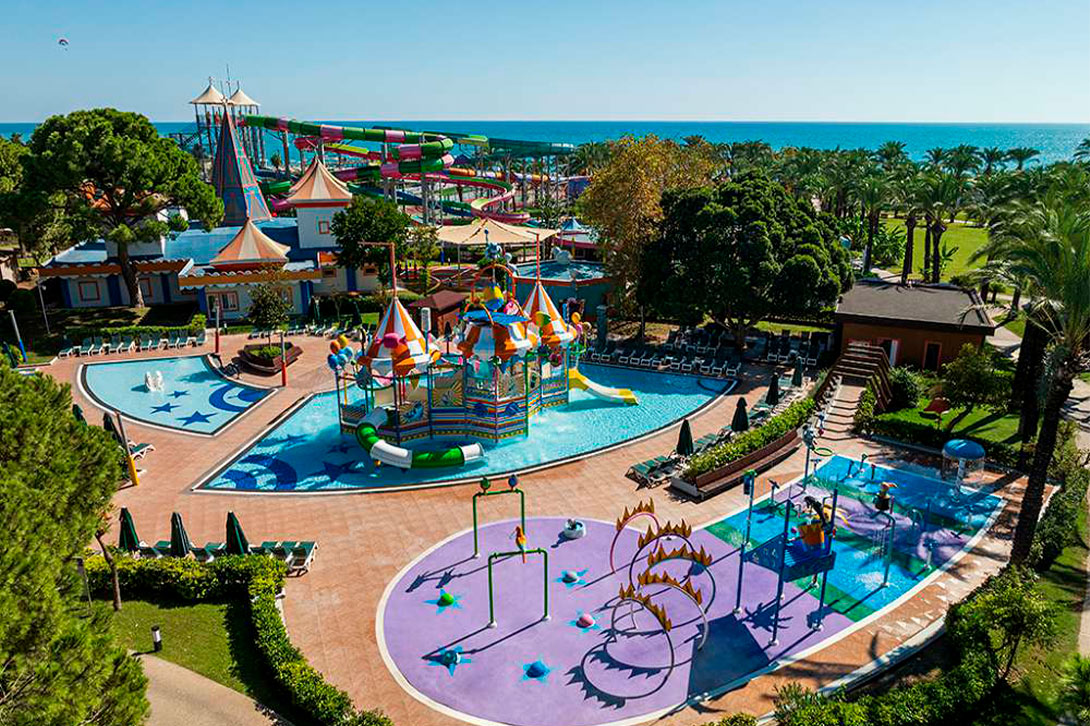 cheap resort hotels to Spend holiday with family