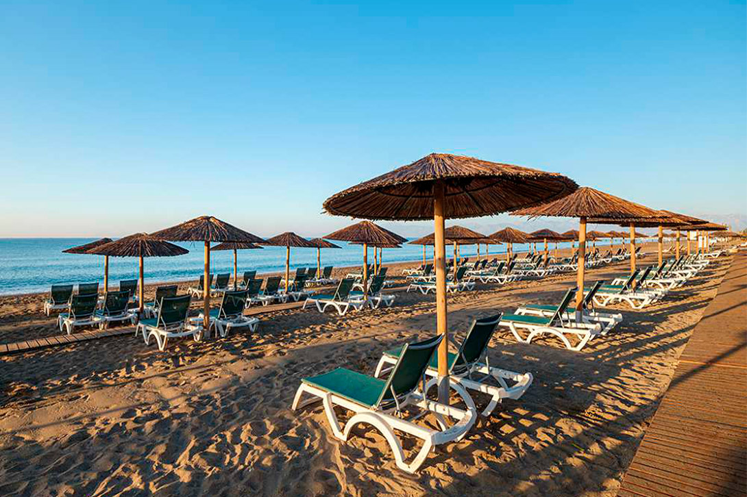 cheap resort hotels to Spend holiday with family