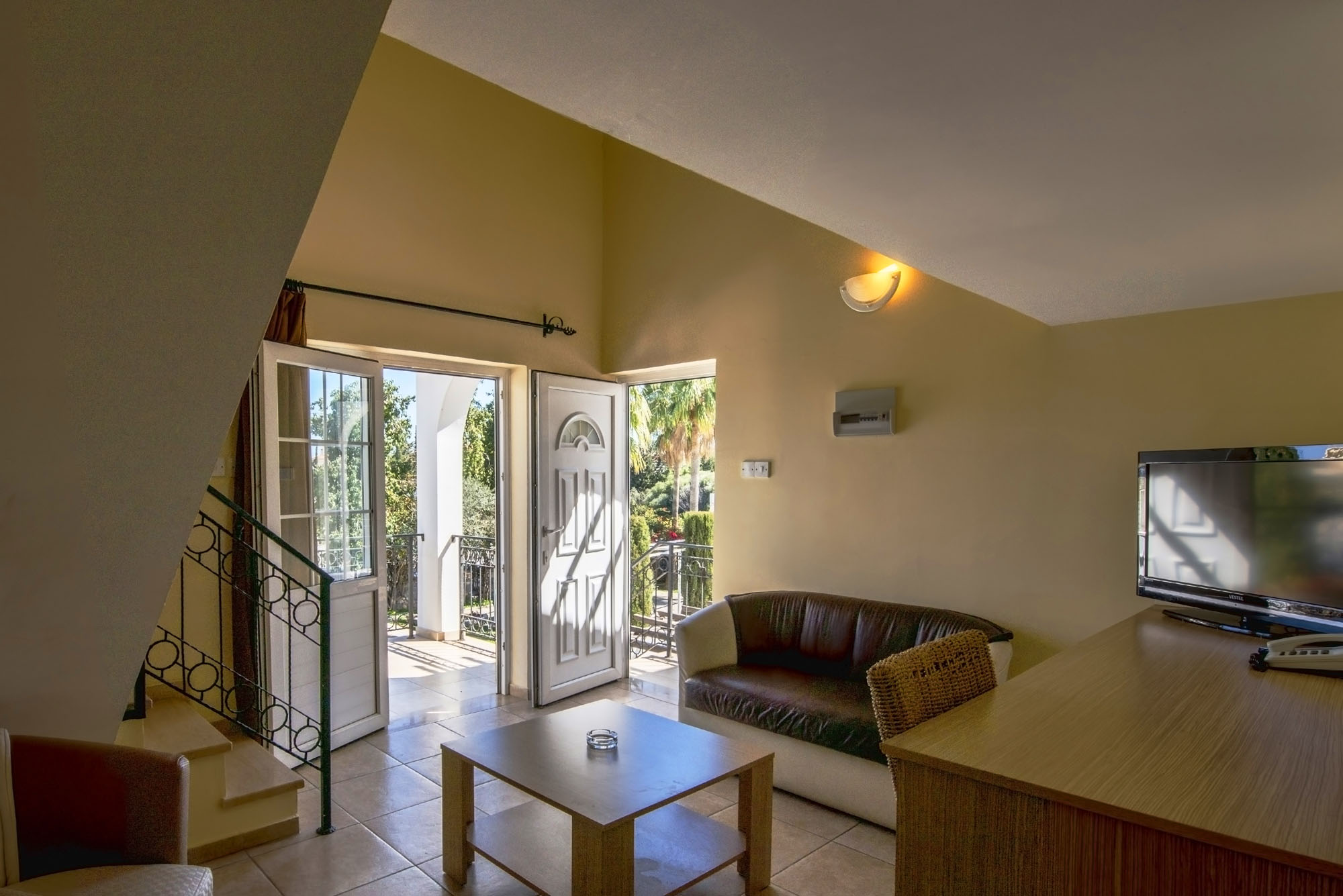 cheap resort hotels to Spend holiday with family