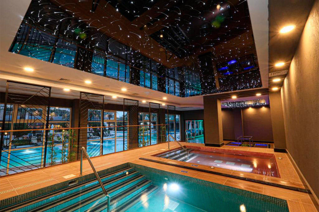 cheap resort hotels to Spend holiday with family