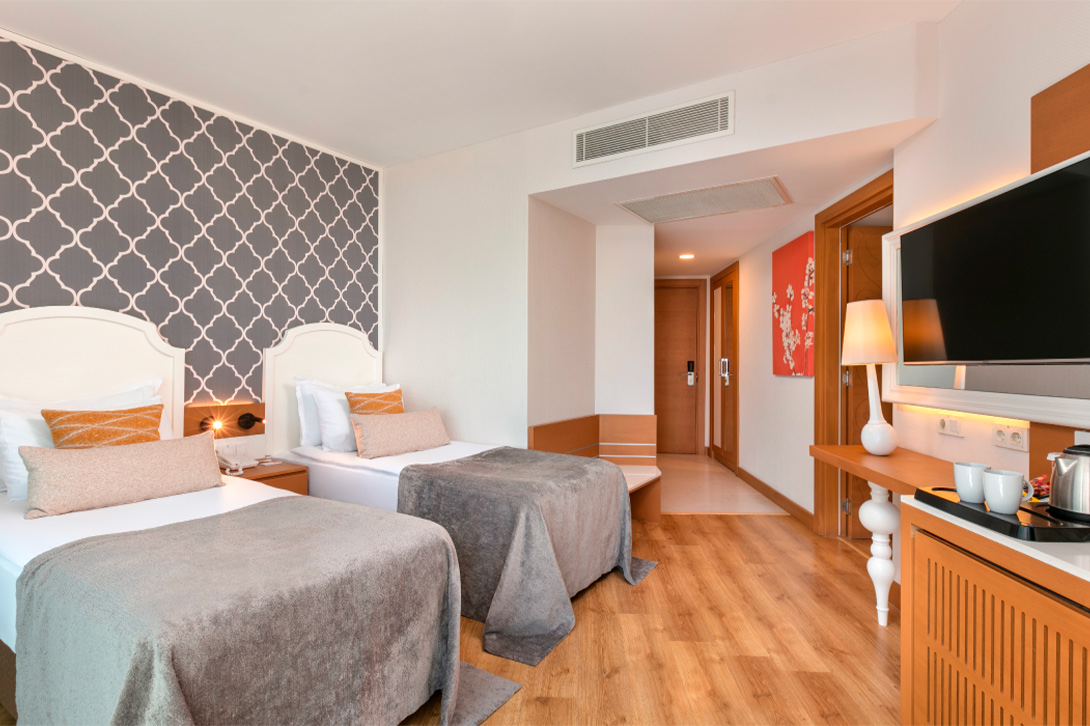 cheap resort hotels to Spend holiday with family