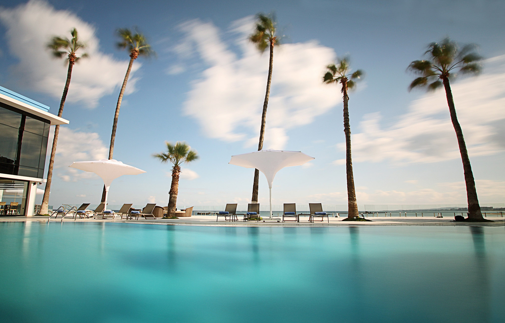 cheap resort hotels to Spend holiday with family