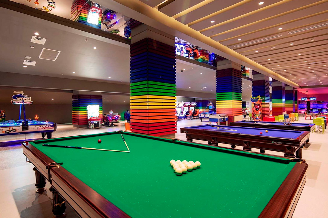 cheap resort hotels to Spend holiday with family