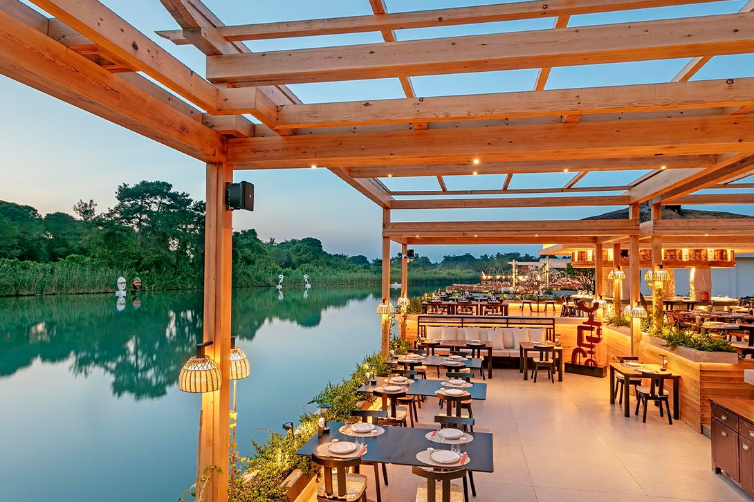 cheap resort hotels to Spend holiday with family