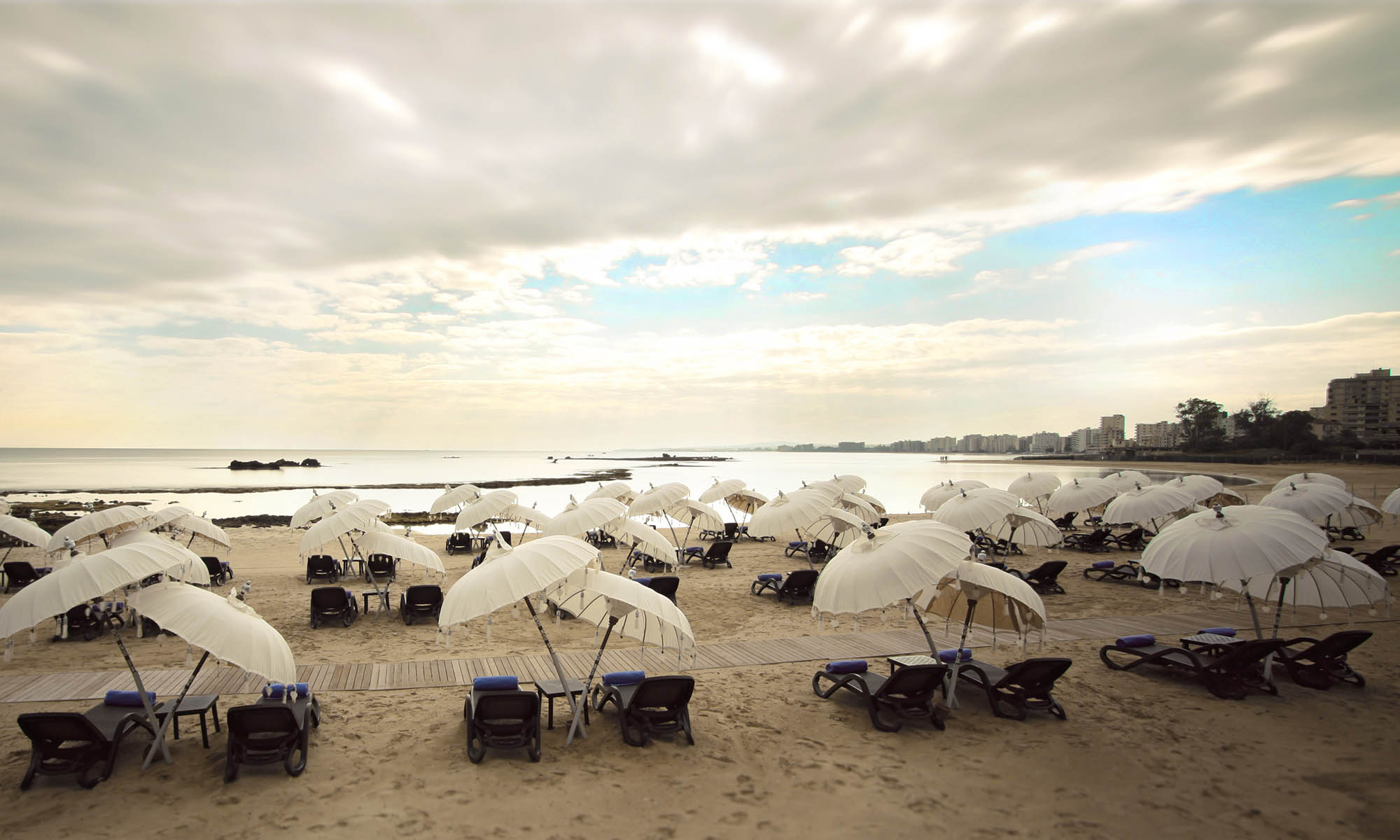 cheap resort hotels to Spend holiday with family