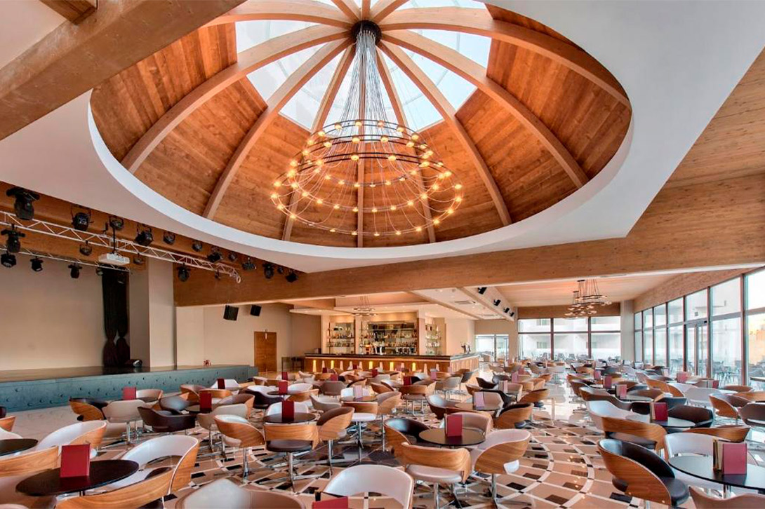 cheap resort hotels to Spend holiday with family