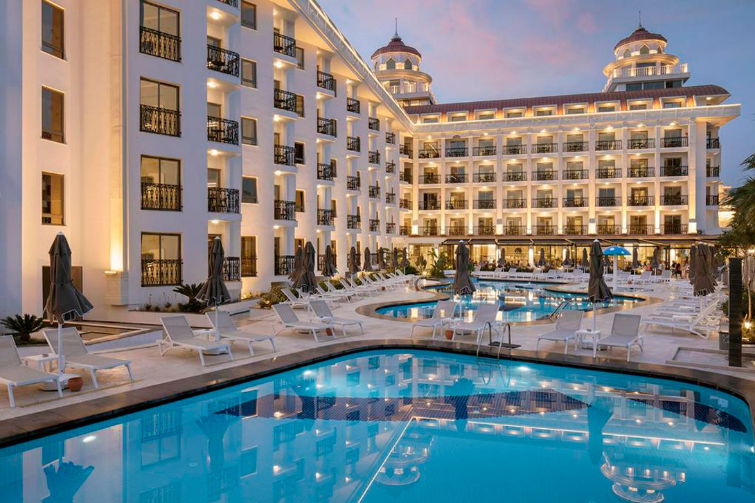 cheap resort hotels to Spend holiday with family