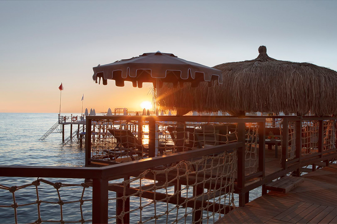 cheap resort hotels to Spend holiday with family