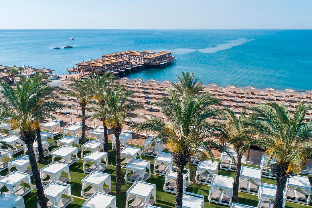 cheap resort hotels to Spend holiday with family