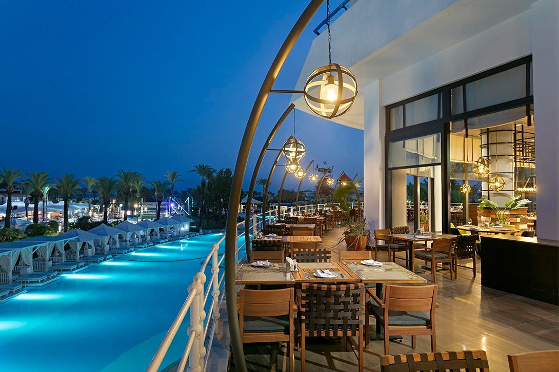 cheap resort hotels to Spend holiday with family