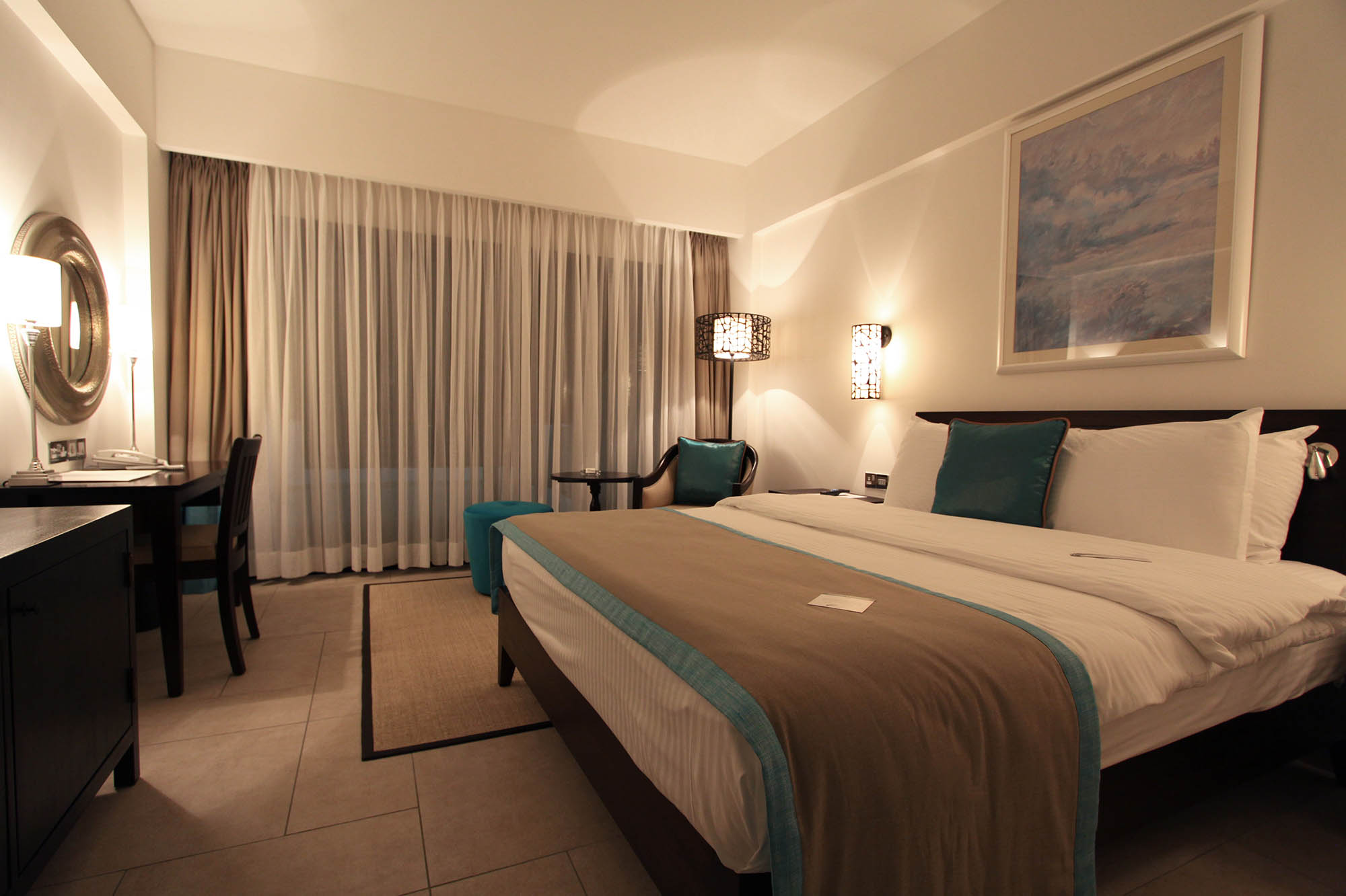 cheap resort hotels to Spend holiday with family