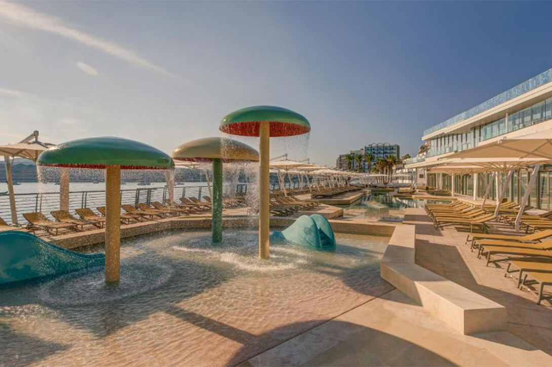cheap resort hotels to Spend holiday with family