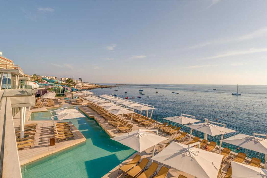 cheap resort hotels to Spend holiday with family