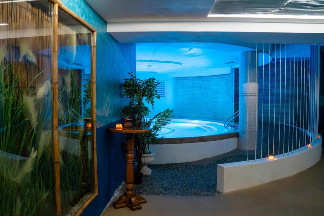 cheap resort hotels to Spend holiday with family