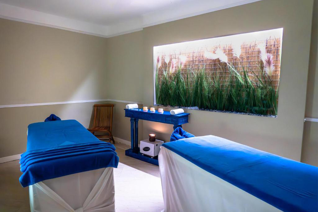 cheap resort hotels to Spend holiday with family