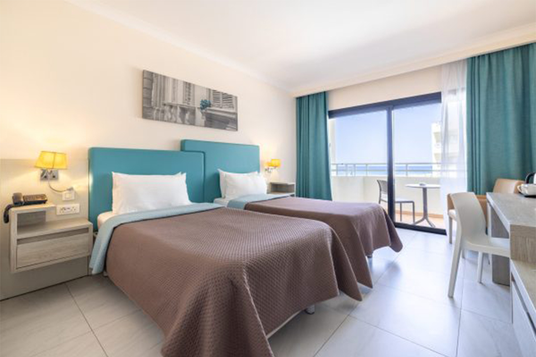 cheap resort hotels to Spend holiday with family