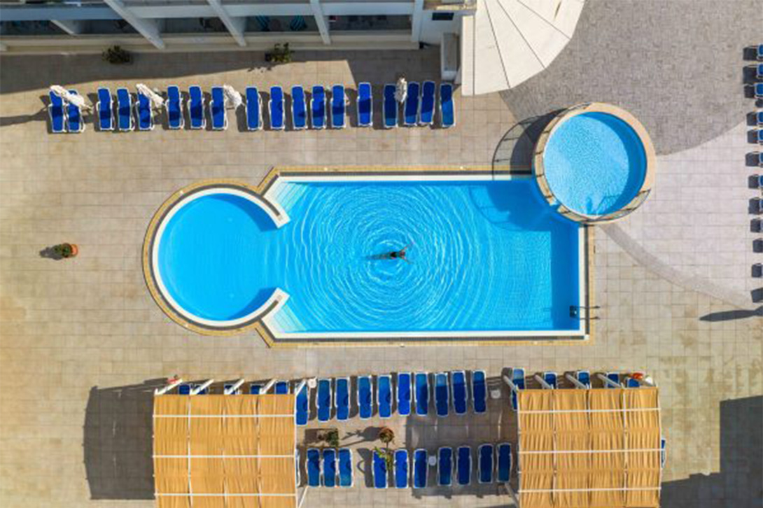 cheap resort hotels to Spend holiday with family