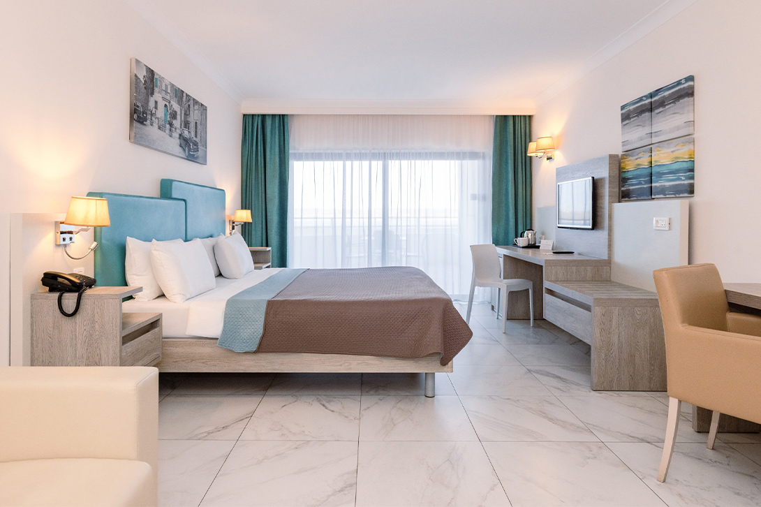 cheap resort hotels to Spend holiday with family