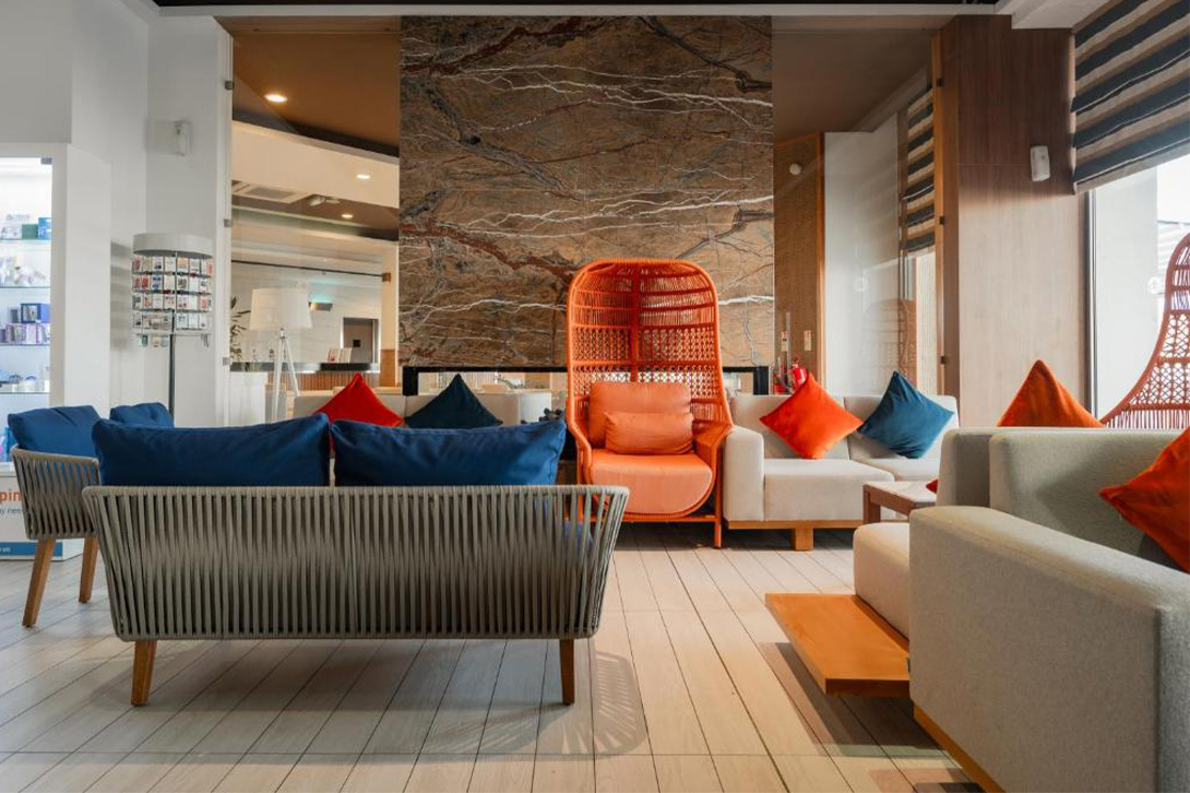 cheap resort hotels to Spend holiday with family