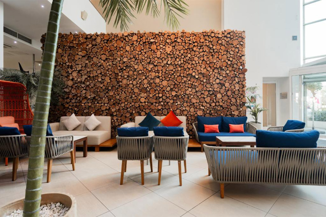 cheap resort hotels to Spend holiday with family