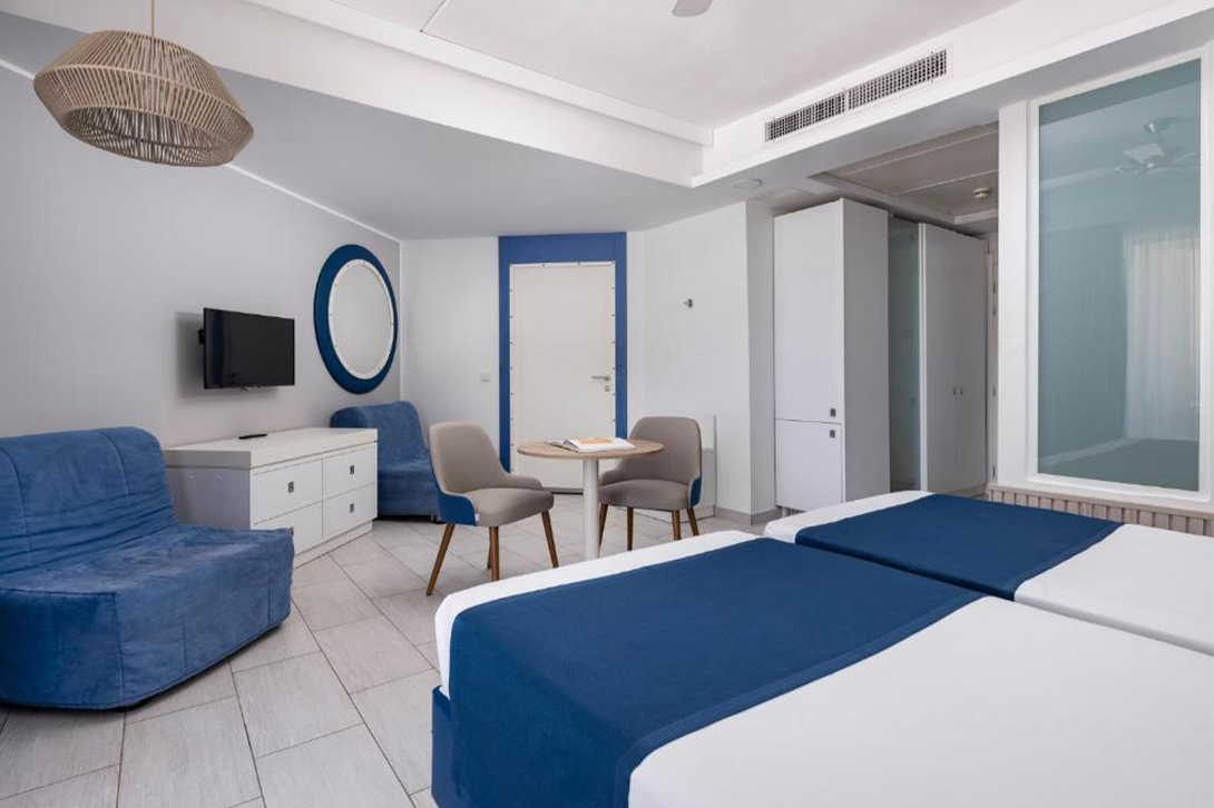 cheap resort hotels to Spend holiday with family