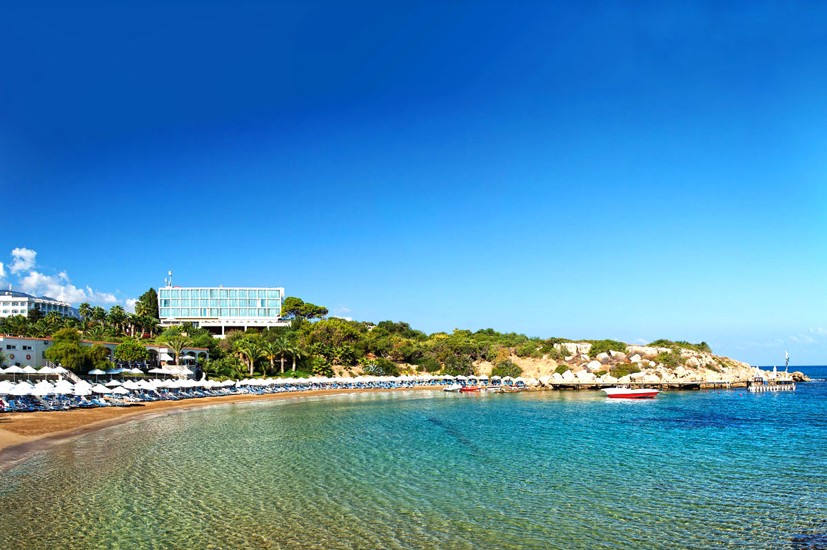 cheap resort hotels to Spend holiday with family