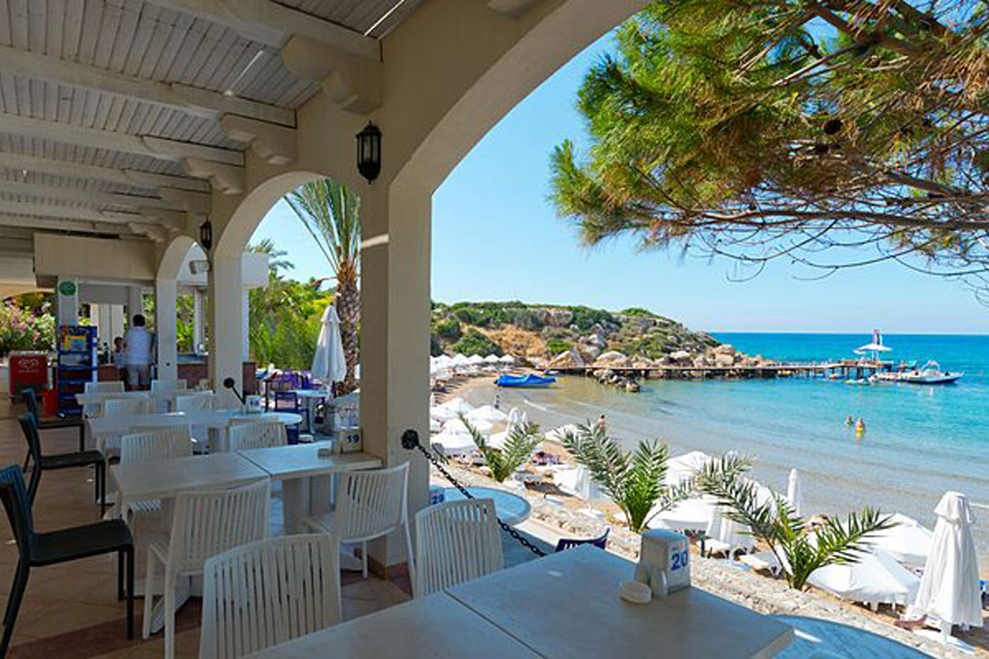 cheap resort hotels to Spend holiday with family