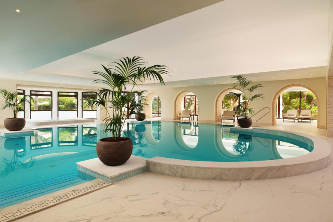 cheap resort hotels to Spend holiday with family
